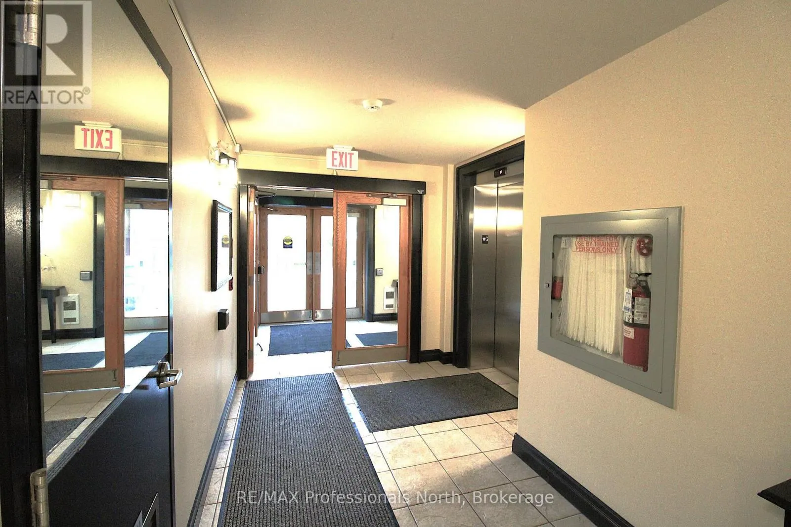 402 - 26 DAIRY LANE #402