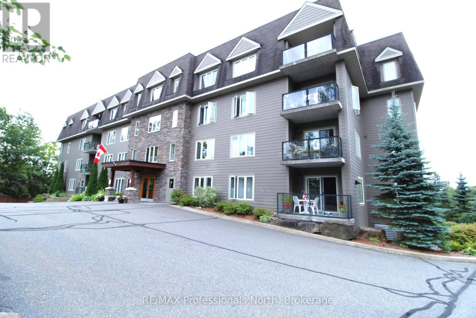402 - 26 DAIRY LANE #402