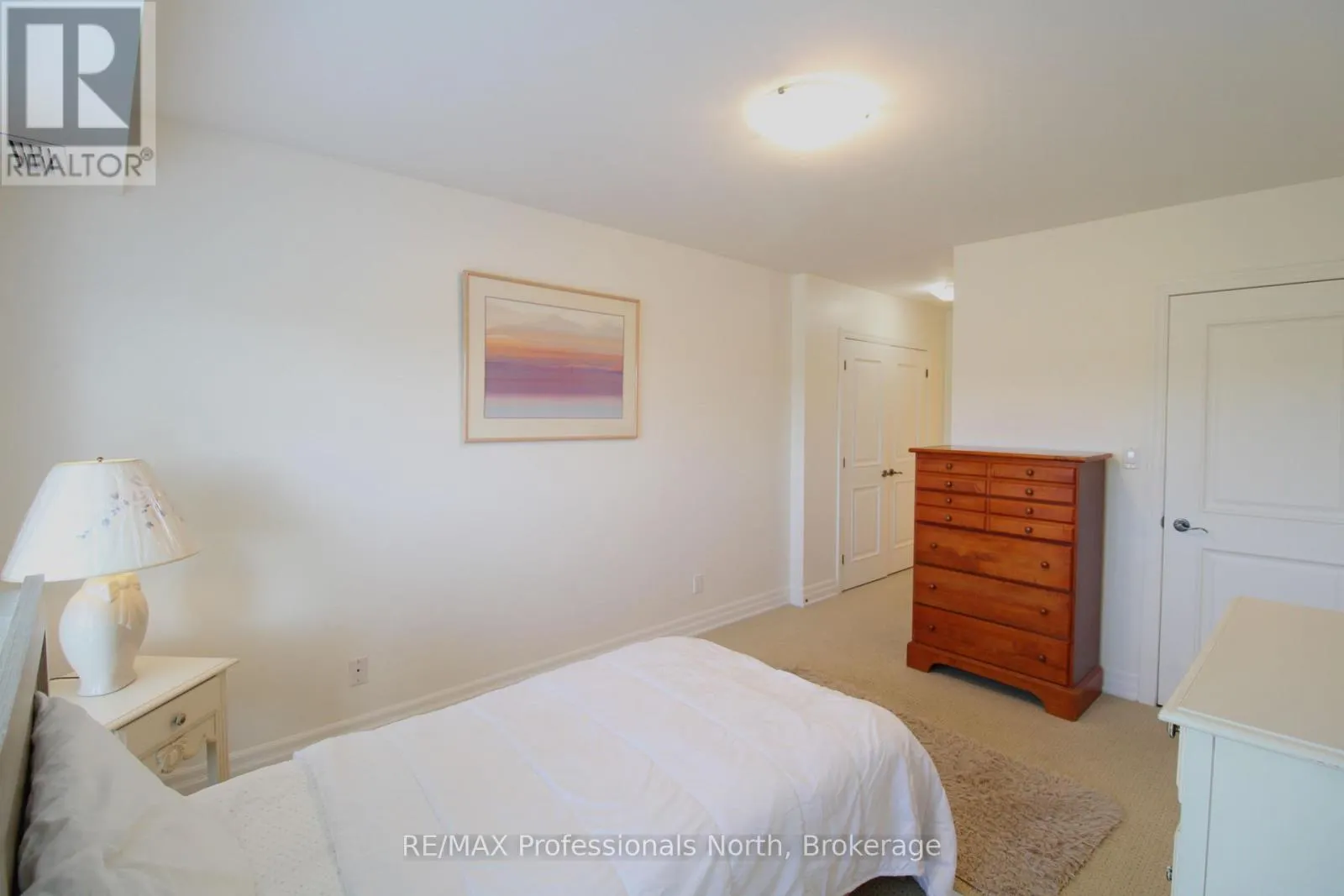 402 - 26 DAIRY LANE #402
