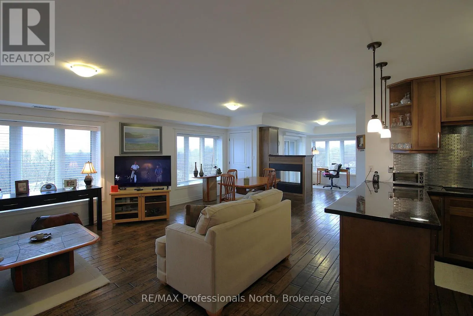 402 - 26 DAIRY LANE #402