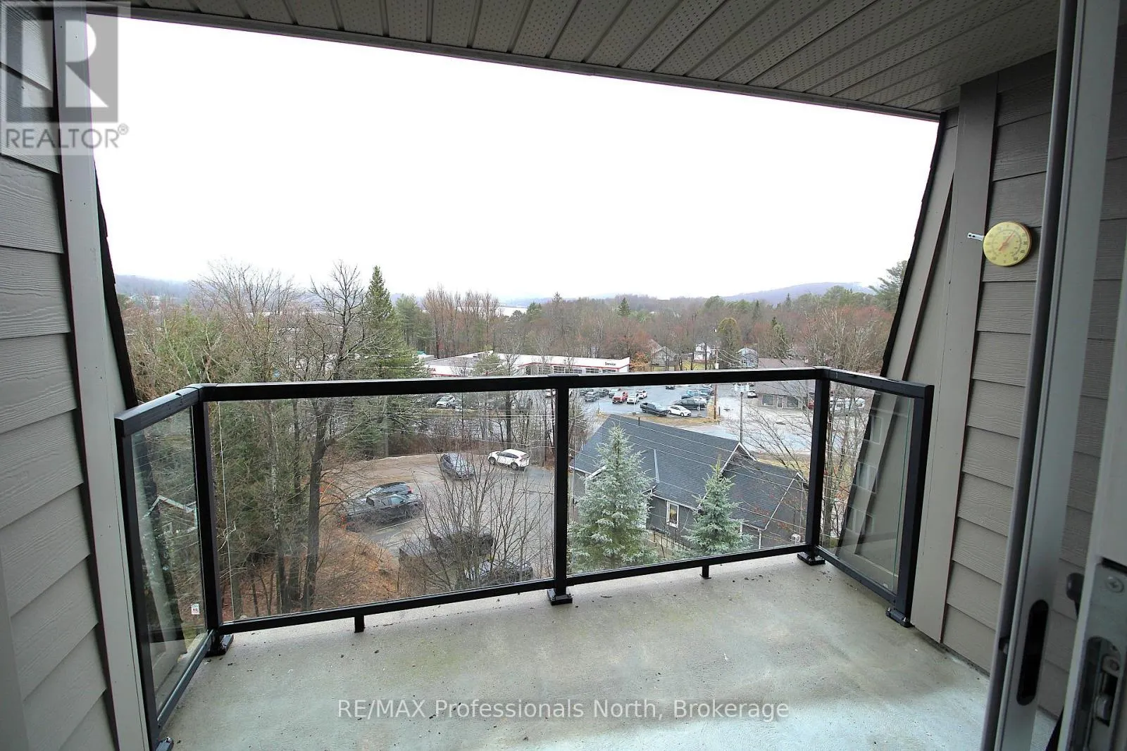 402 - 26 DAIRY LANE #402