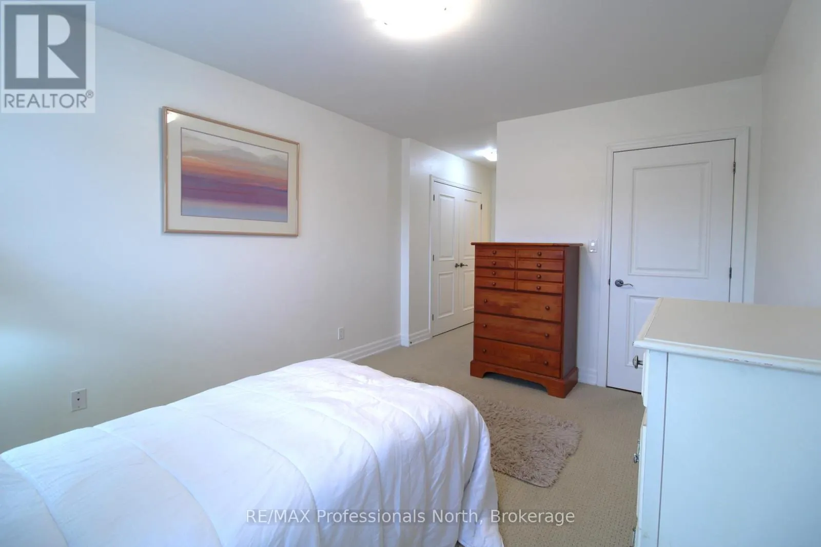 402 - 26 DAIRY LANE #402