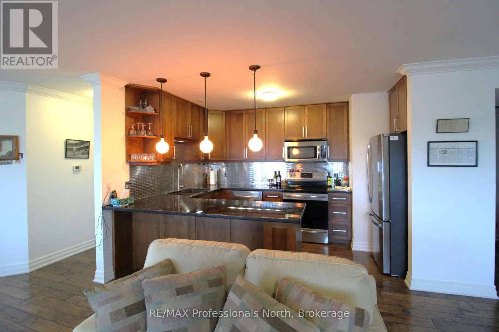402 - 26 DAIRY LANE #402