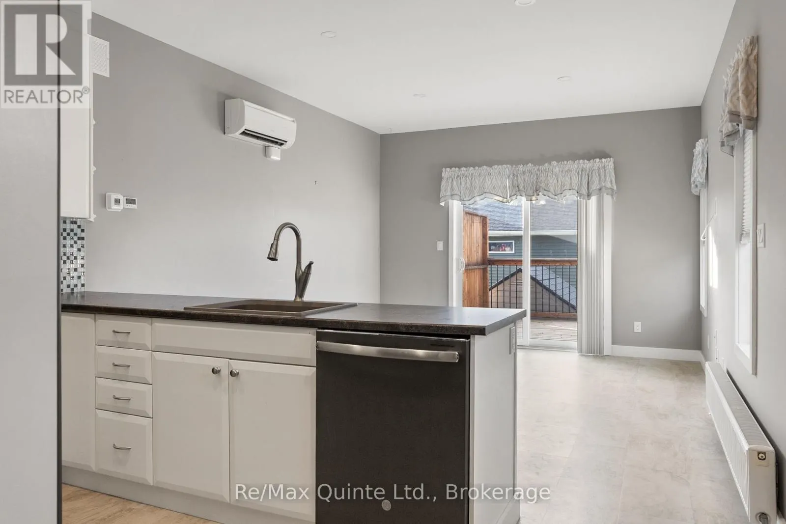 B - 103 DEWAL PLACE #B