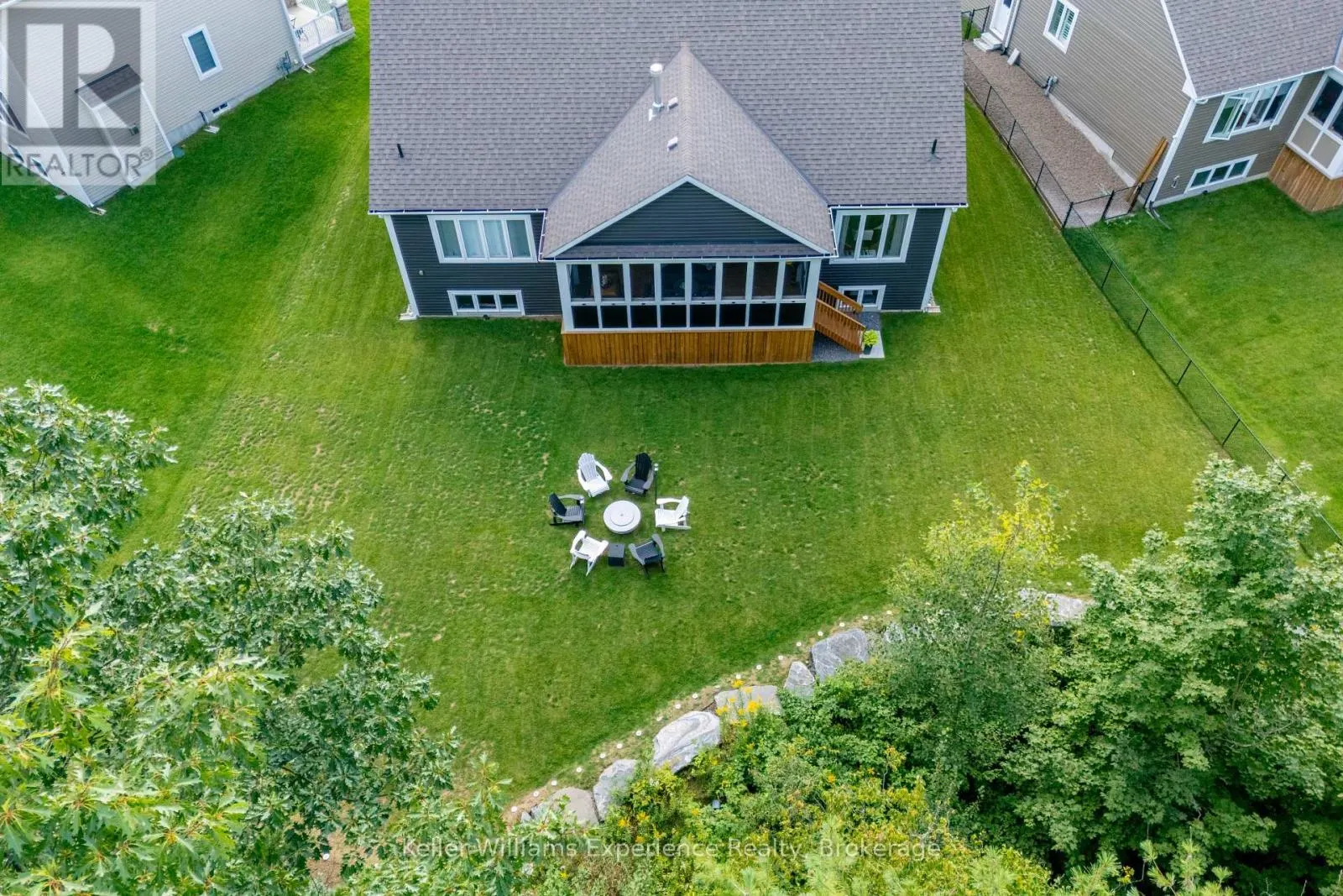 38 DYER CRESCENT