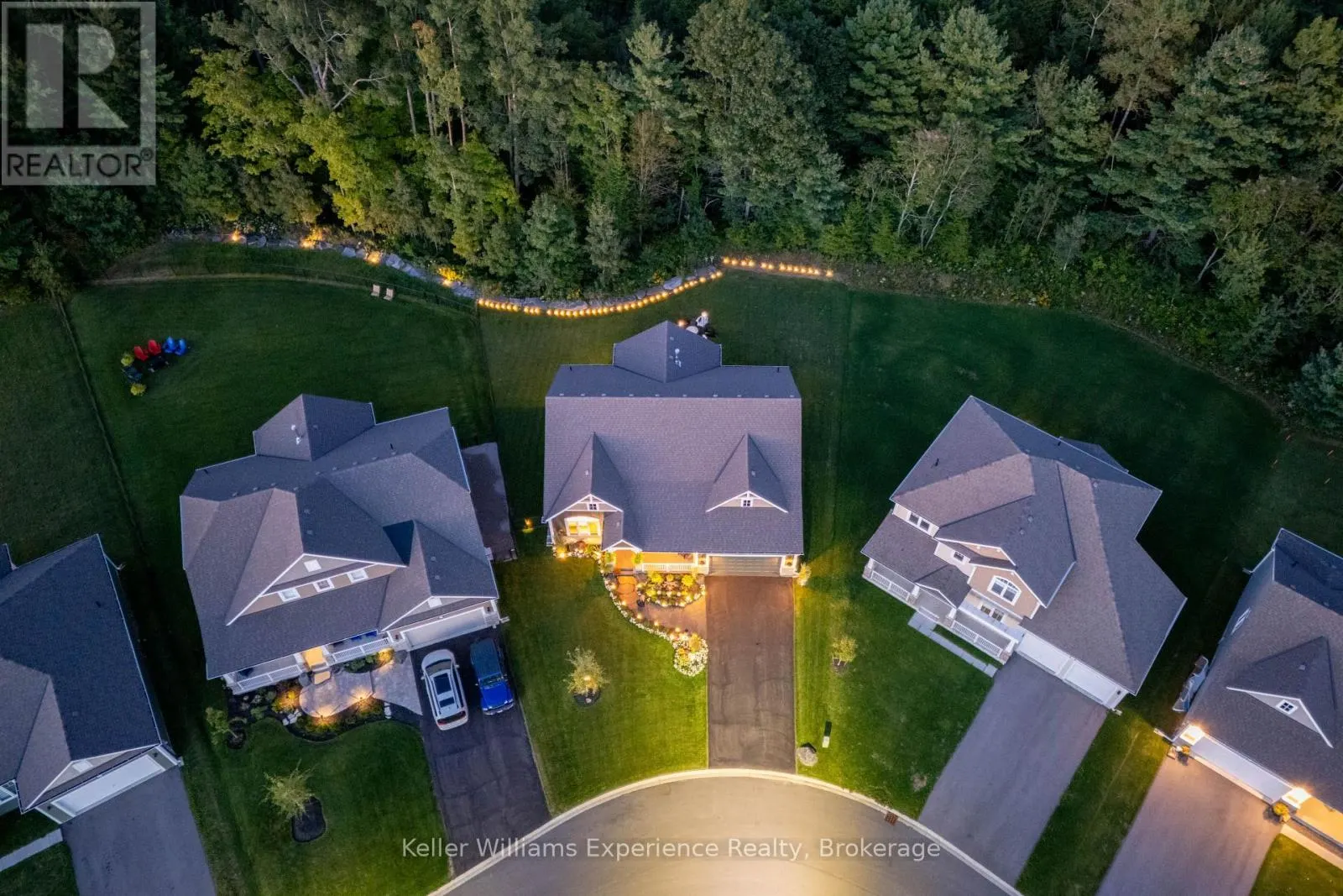 38 DYER CRESCENT
