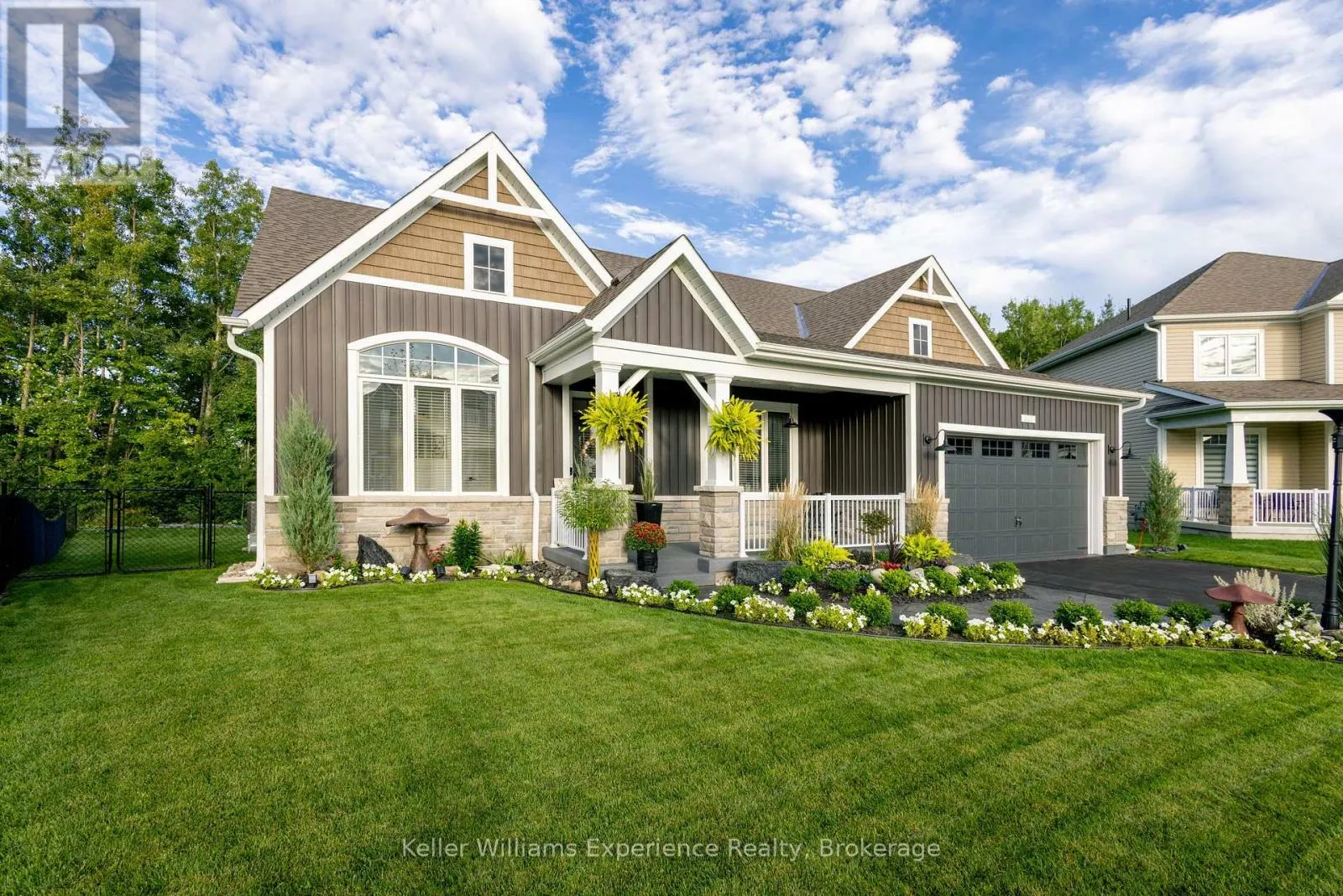 38 DYER CRESCENT