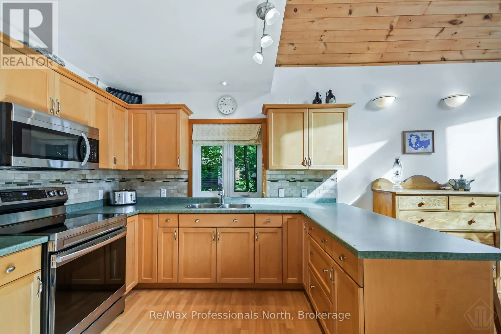 1101 MORRISON LAKE ROAD N