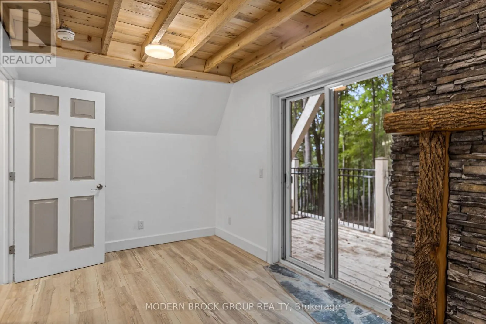 155 WOODVALE ROAD