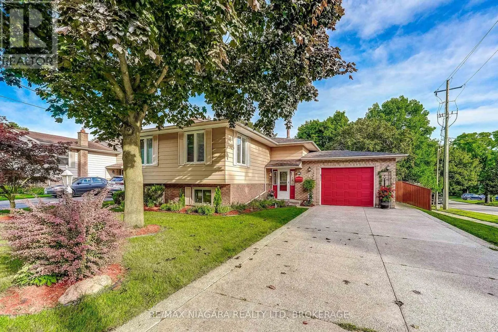 33 HURRICANE ROAD