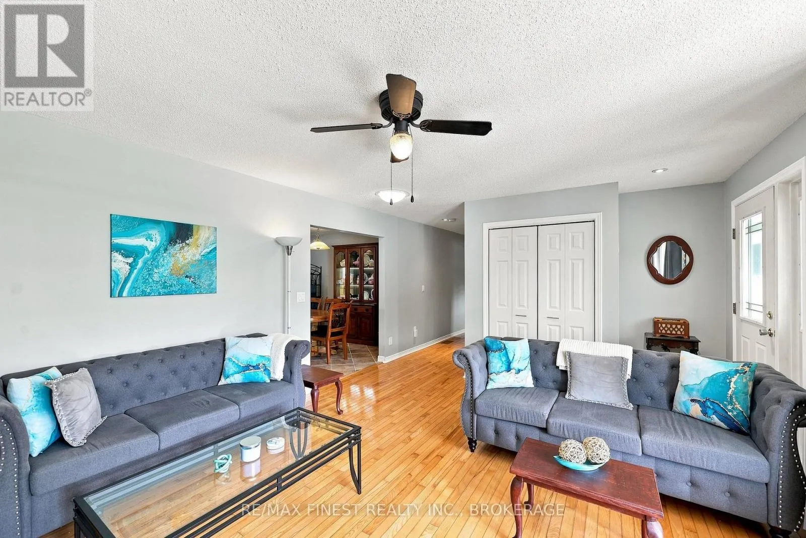 995 BRIDGE STREET W