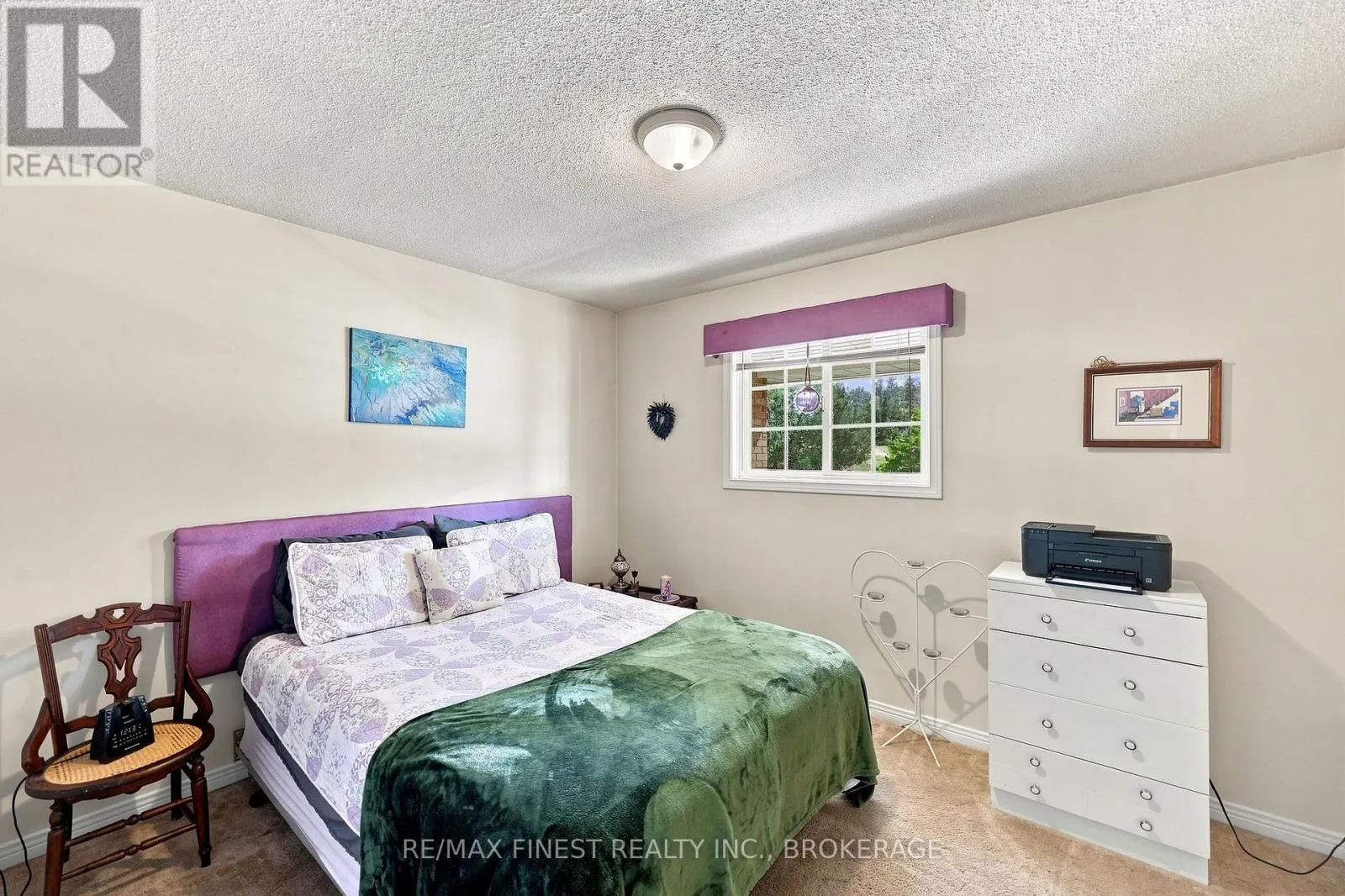 995 BRIDGE STREET W