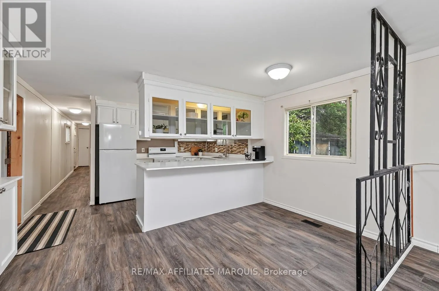 14 SADDLE AVENUE