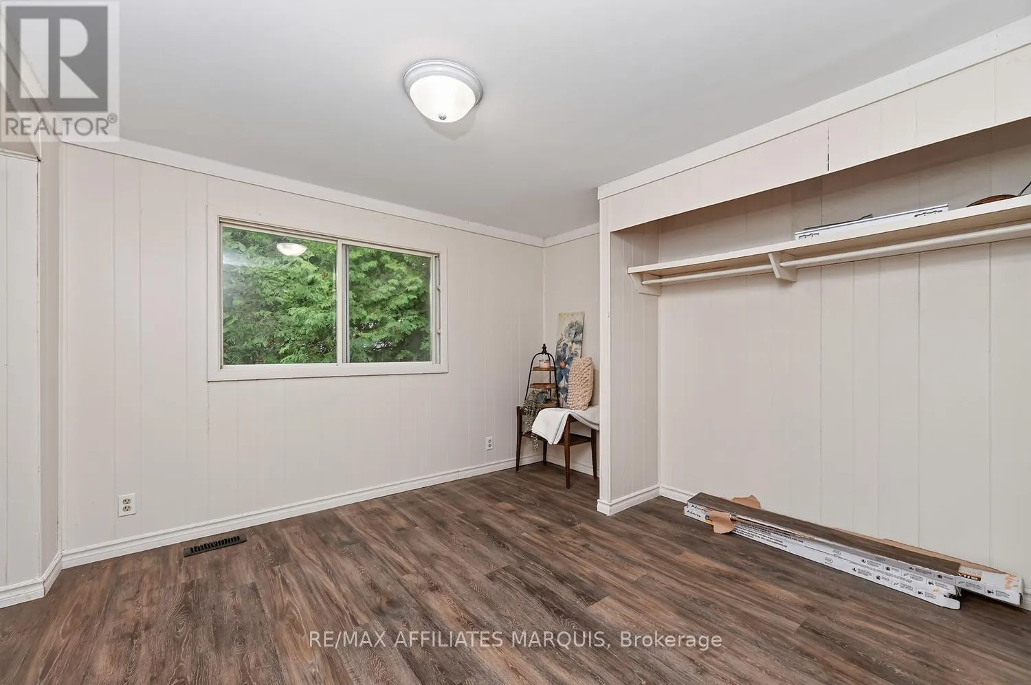 14 SADDLE AVENUE