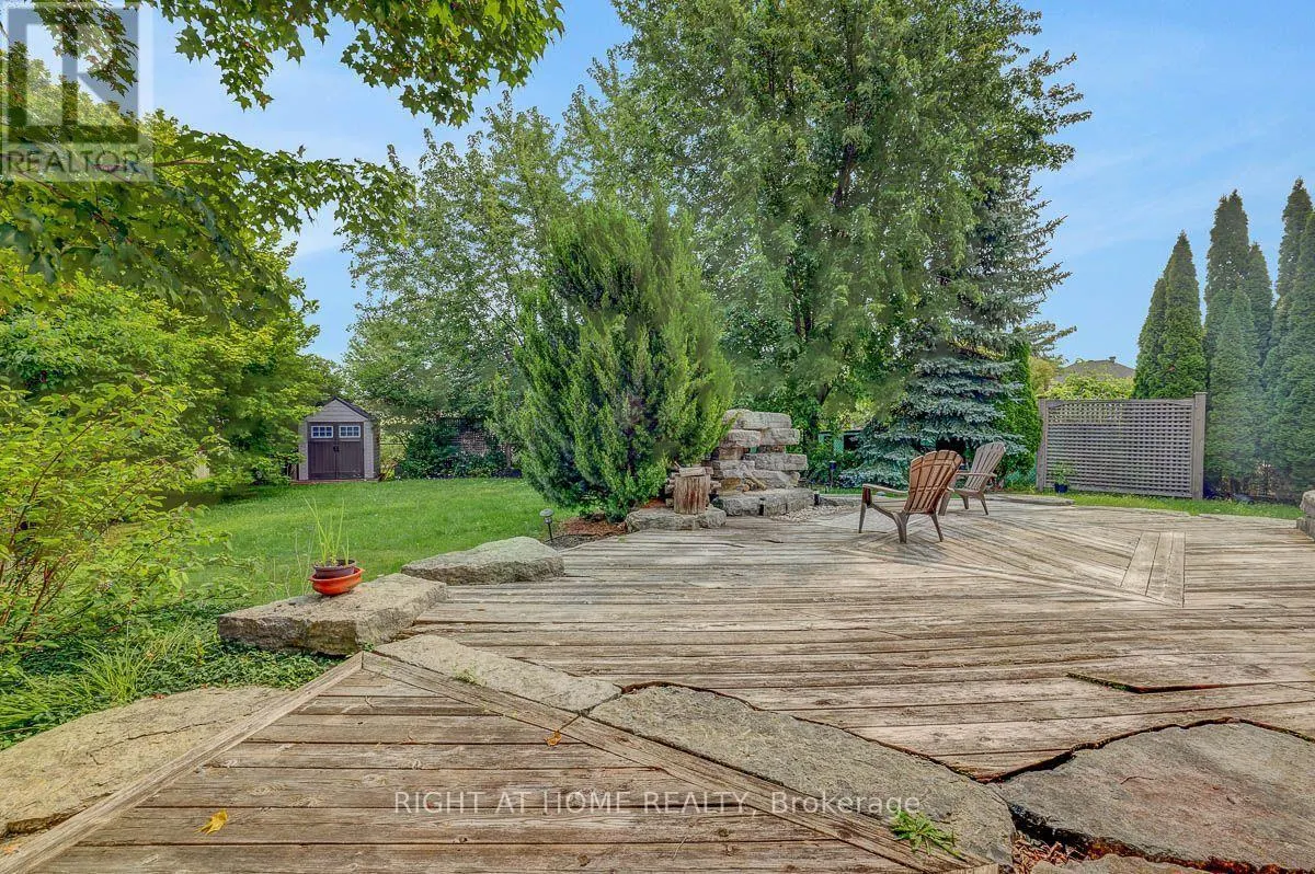 514 LANDSWOOD WAY