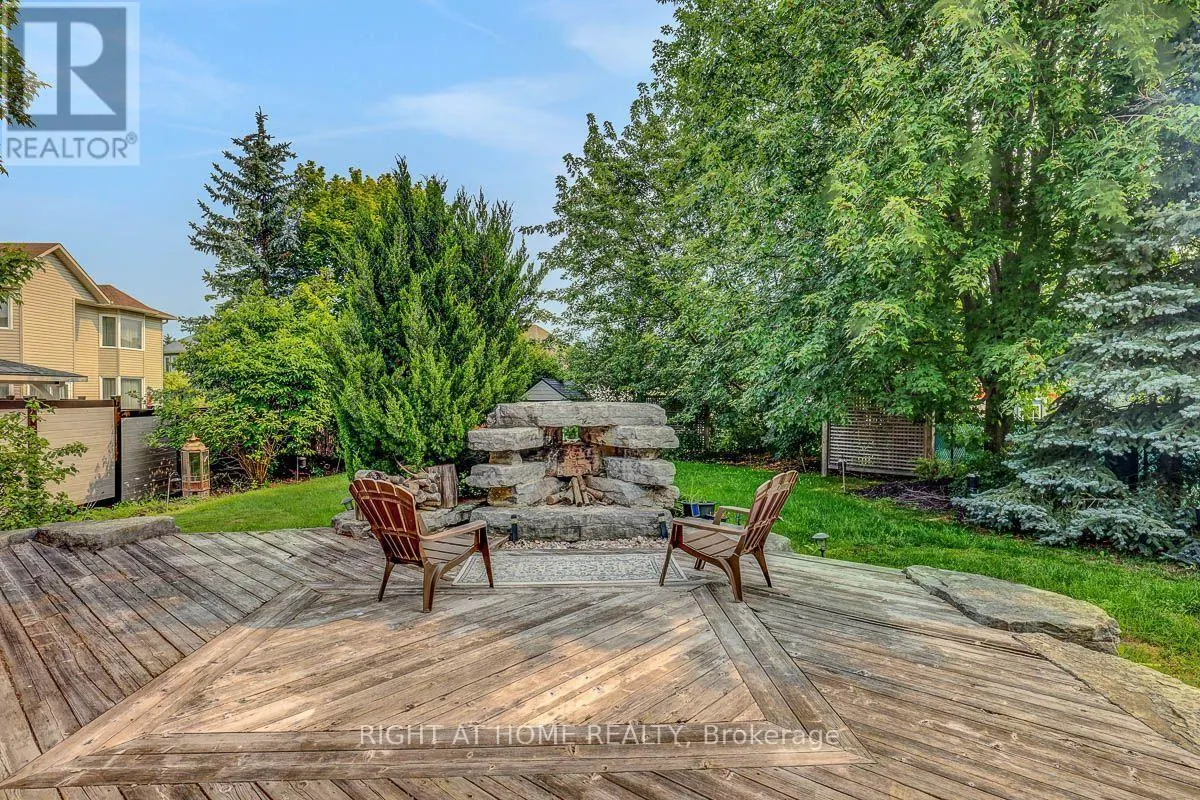 514 LANDSWOOD WAY