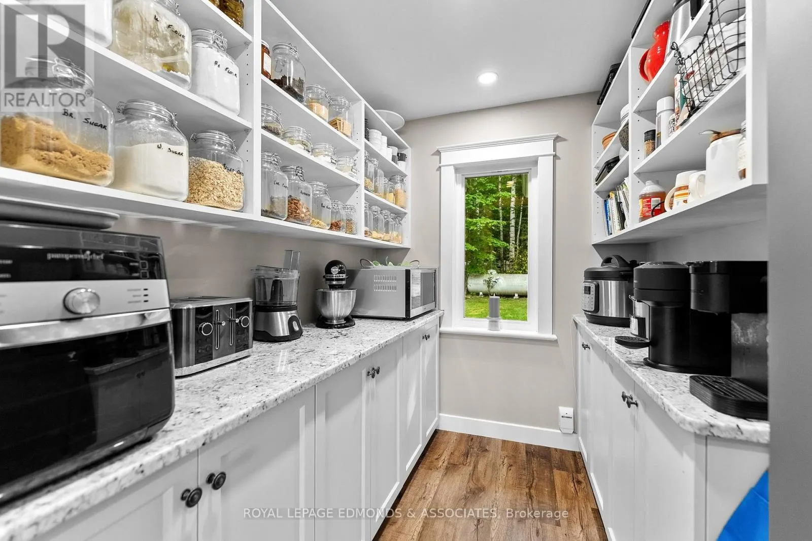 106 WHITES BEACH TRAIL