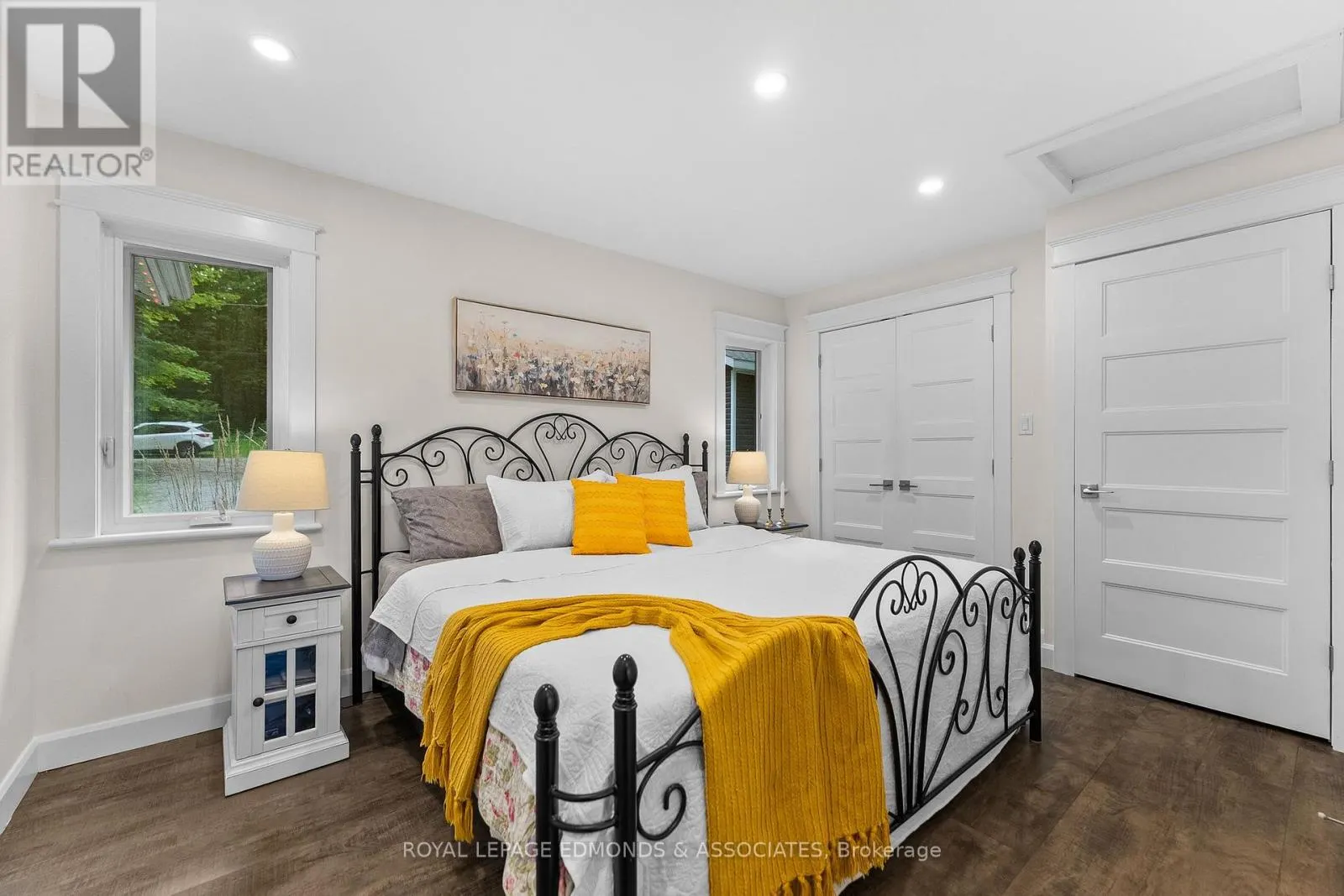 106 WHITES BEACH TRAIL
