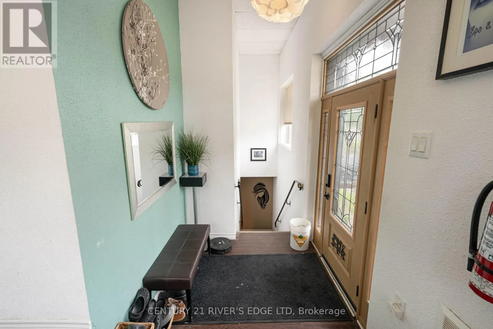 4 SCHOFIELD AVENUE