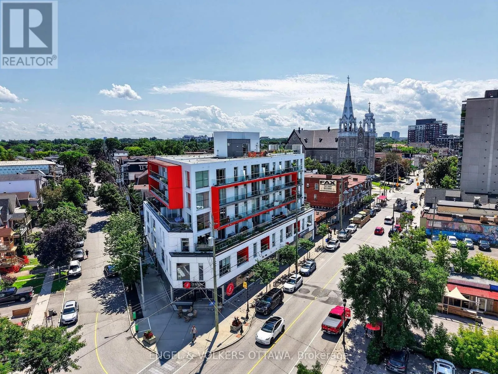 403 - 1000 WELLINGTON STREET W