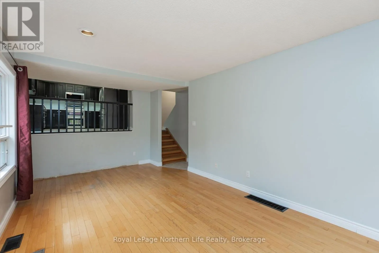 476 MAPLEWOOD AVENUE