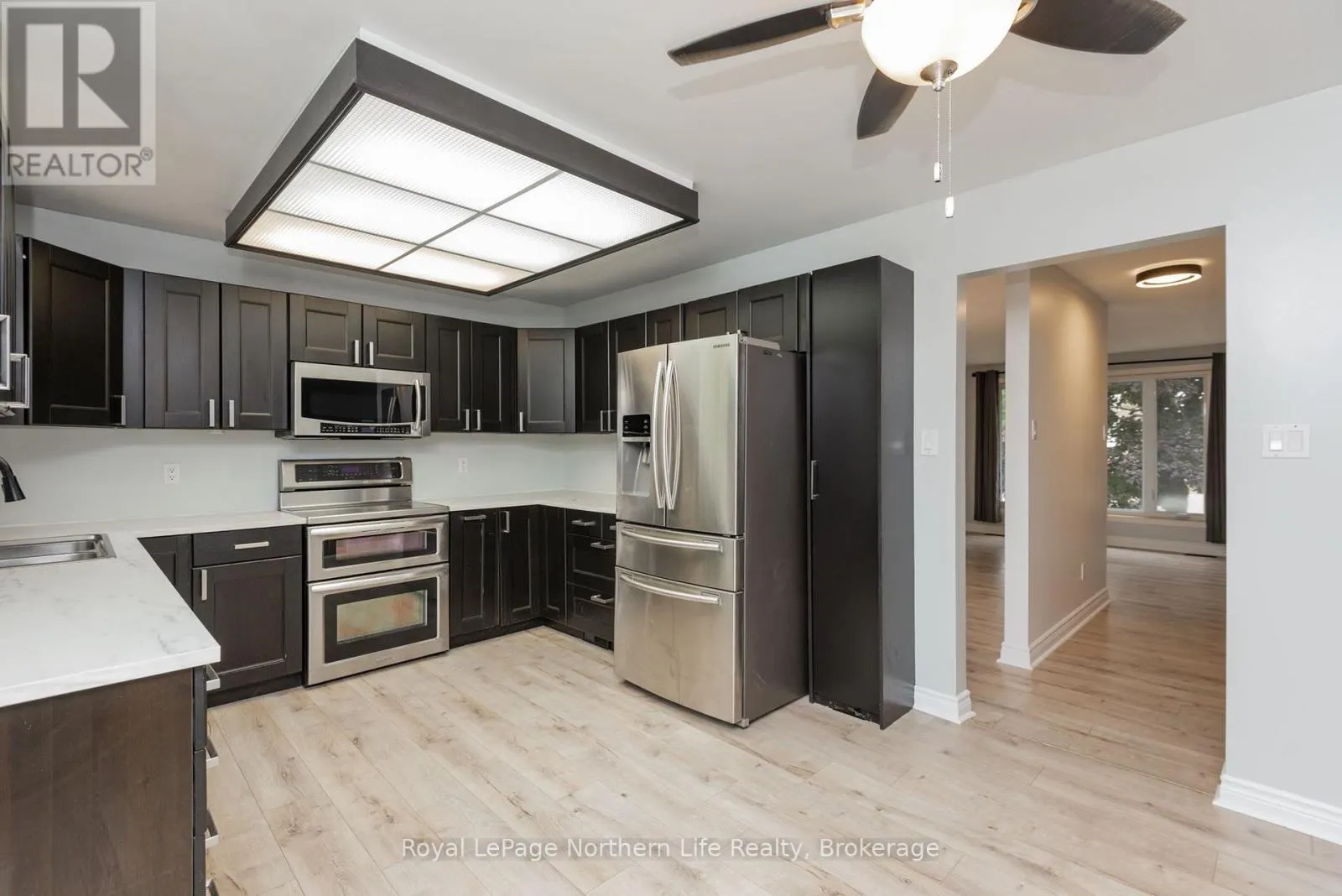 476 MAPLEWOOD AVENUE