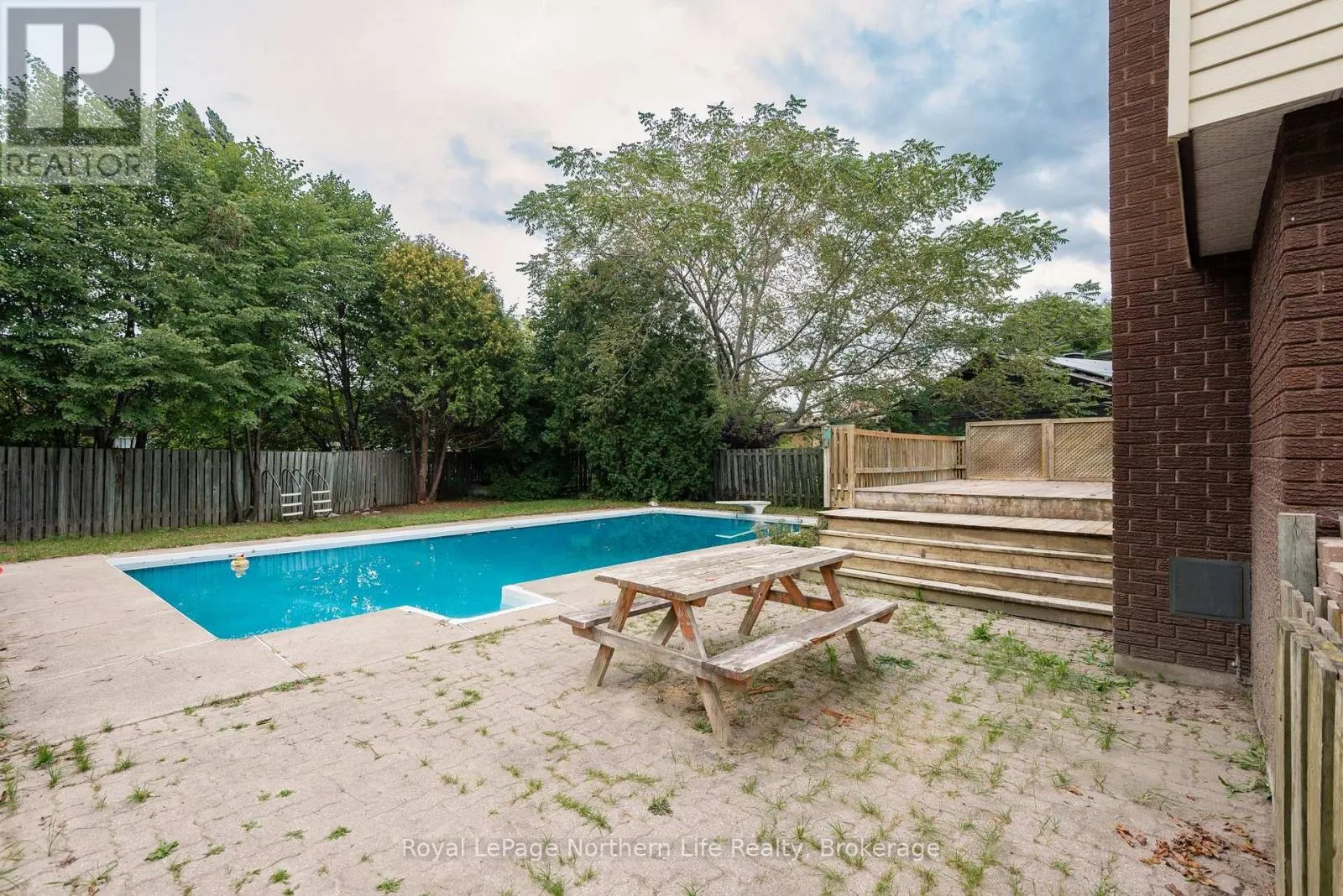 476 MAPLEWOOD AVENUE
