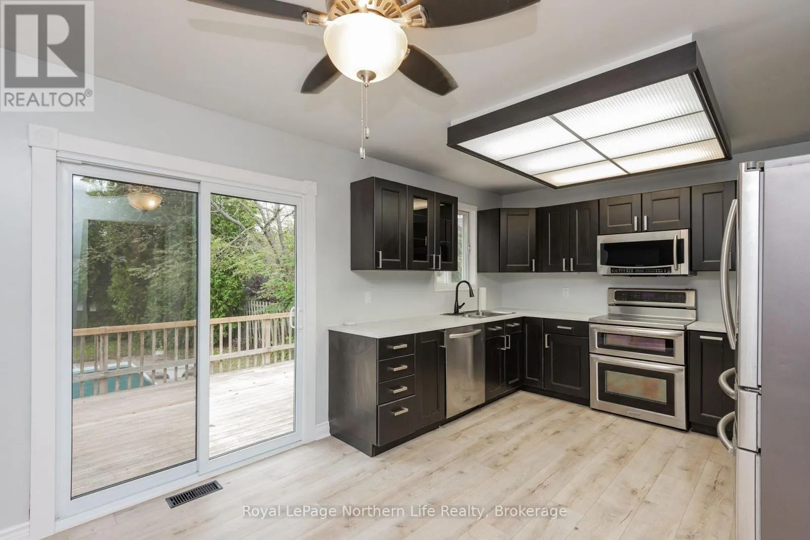 476 MAPLEWOOD AVENUE