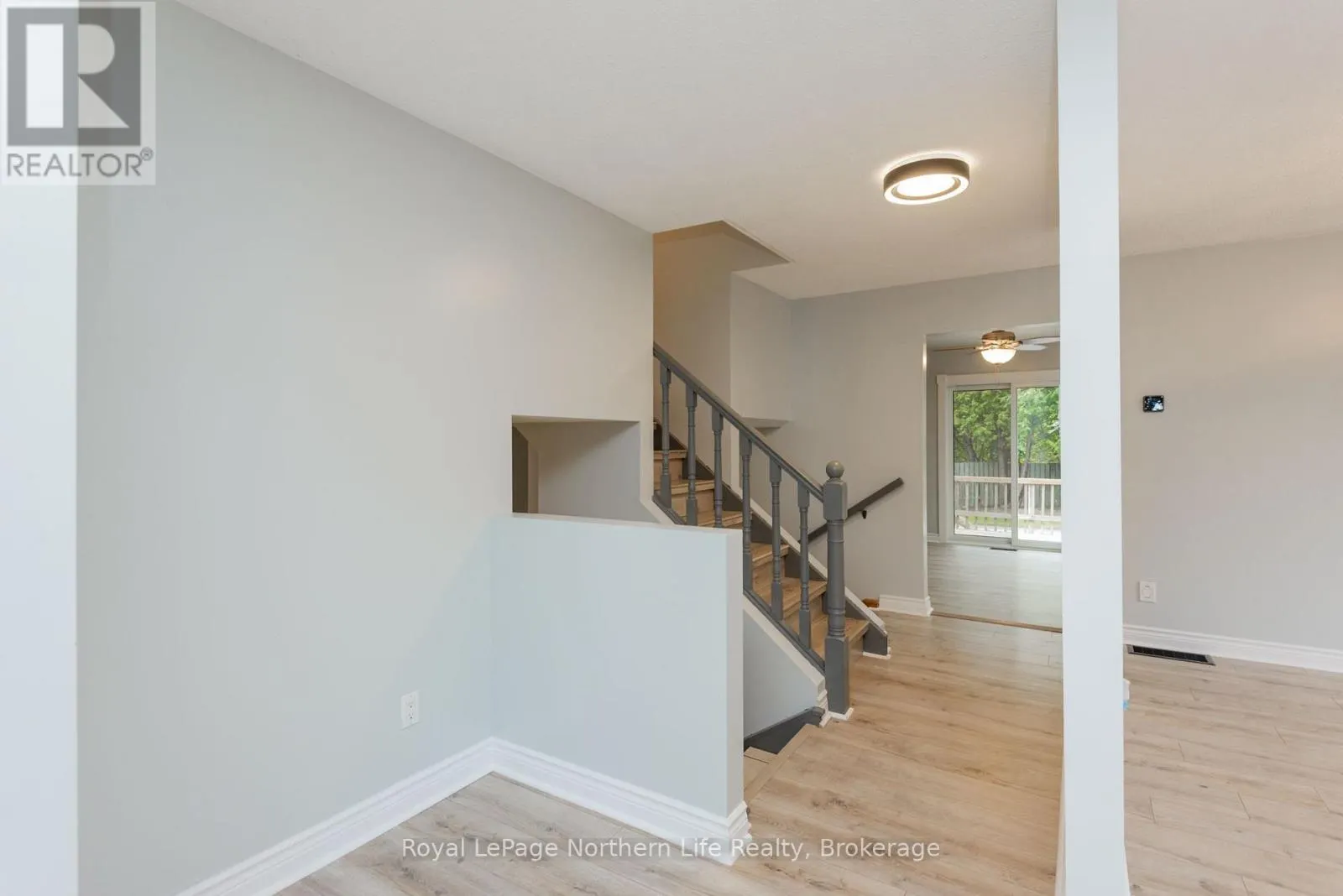 476 MAPLEWOOD AVENUE