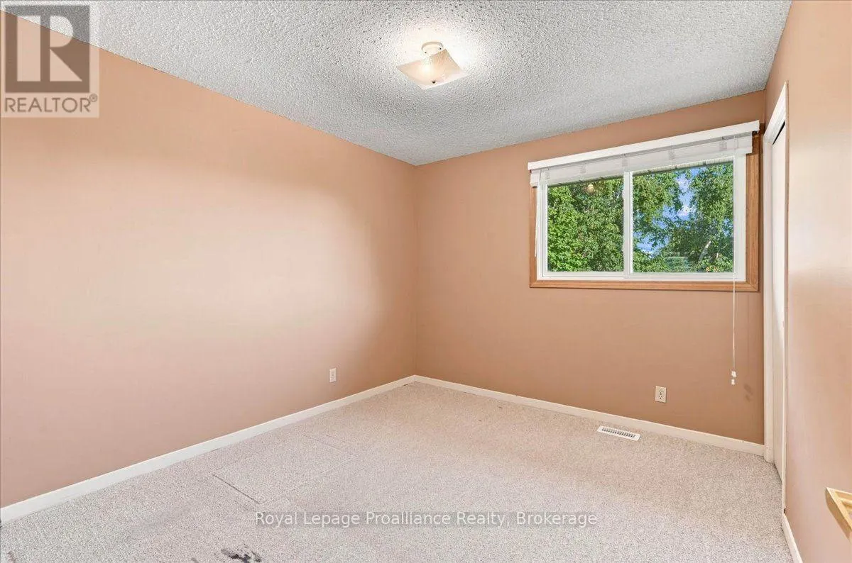 125 TRACEY PARK DRIVE