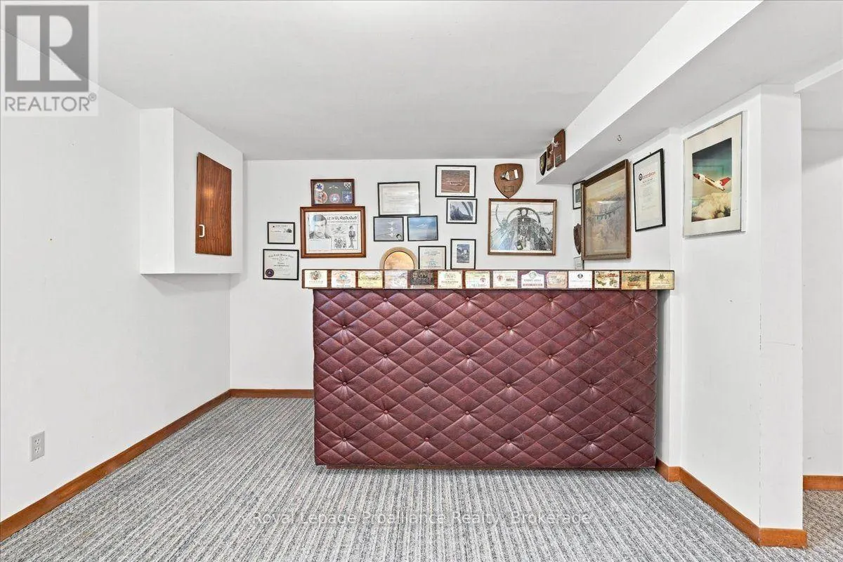 125 TRACEY PARK DRIVE
