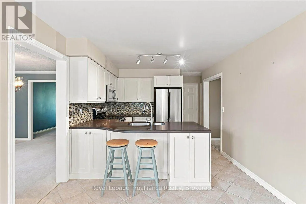 125 TRACEY PARK DRIVE