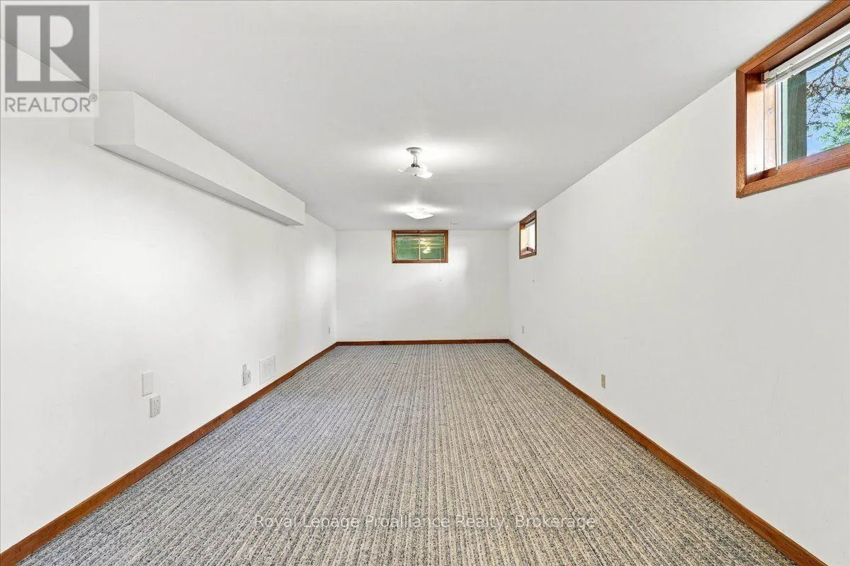 125 TRACEY PARK DRIVE