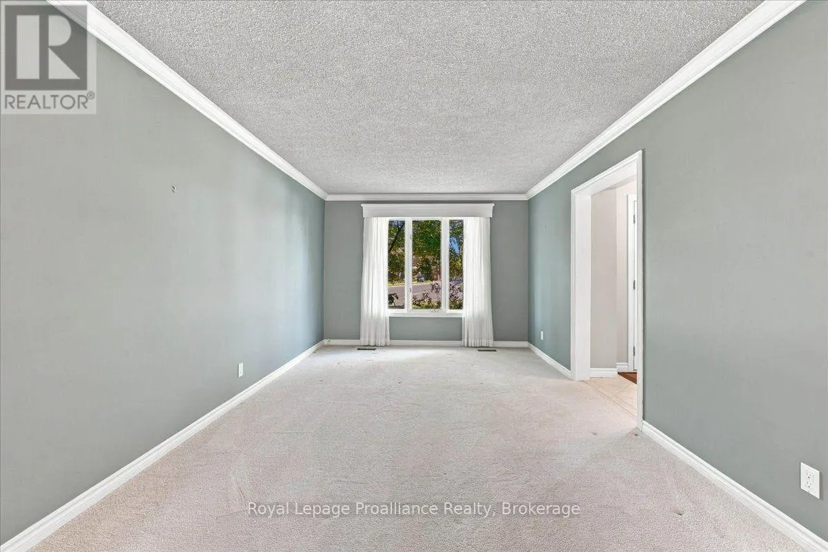 125 TRACEY PARK DRIVE