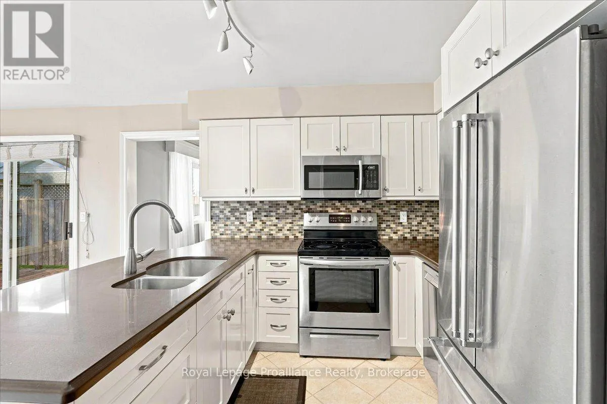 125 TRACEY PARK DRIVE