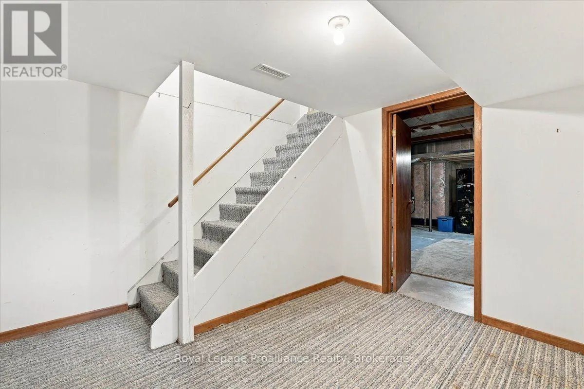 125 TRACEY PARK DRIVE