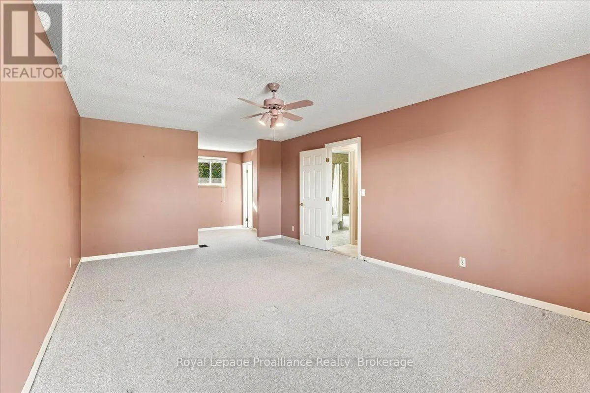 125 TRACEY PARK DRIVE