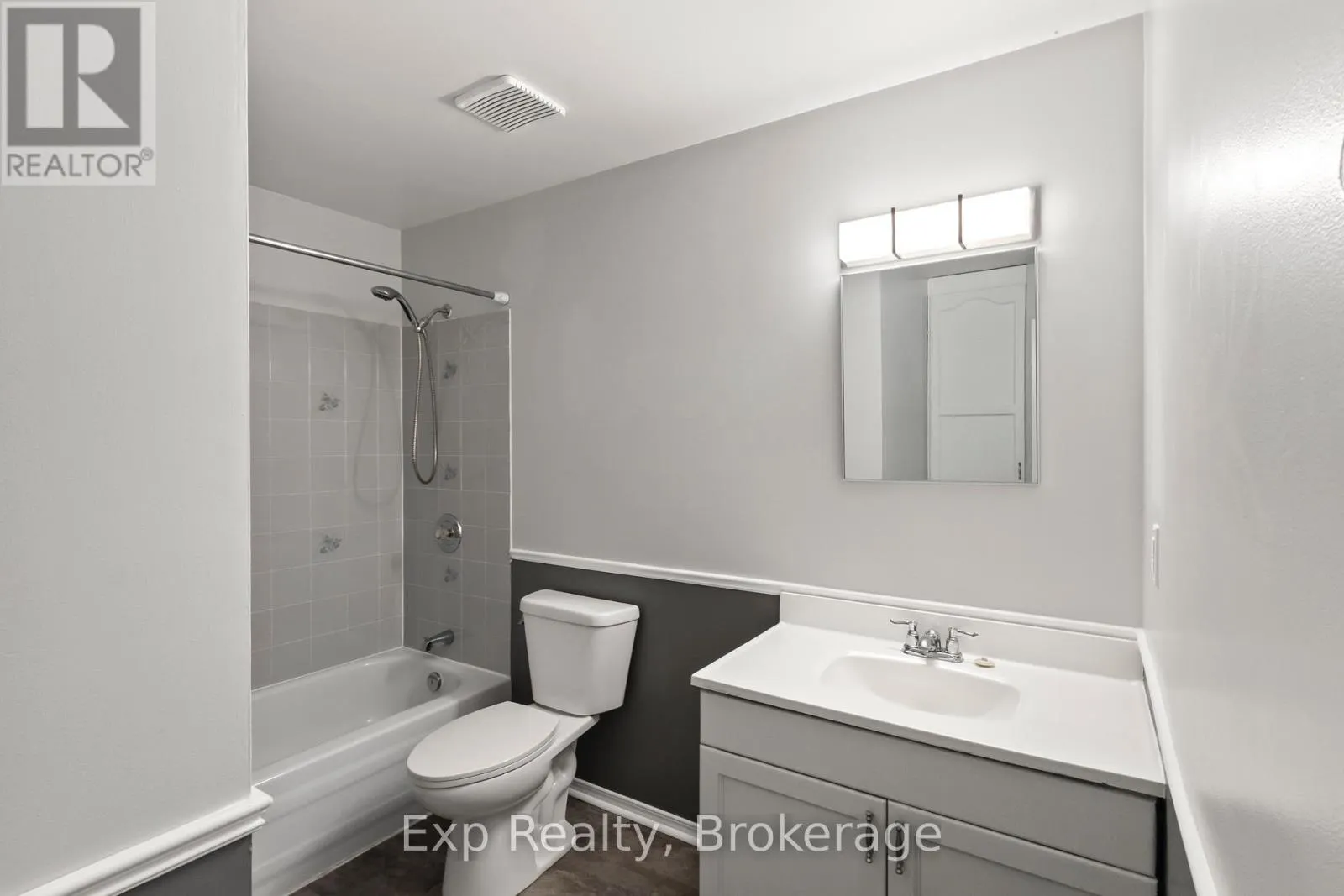 18 - 73 LYWOOD STREET #18