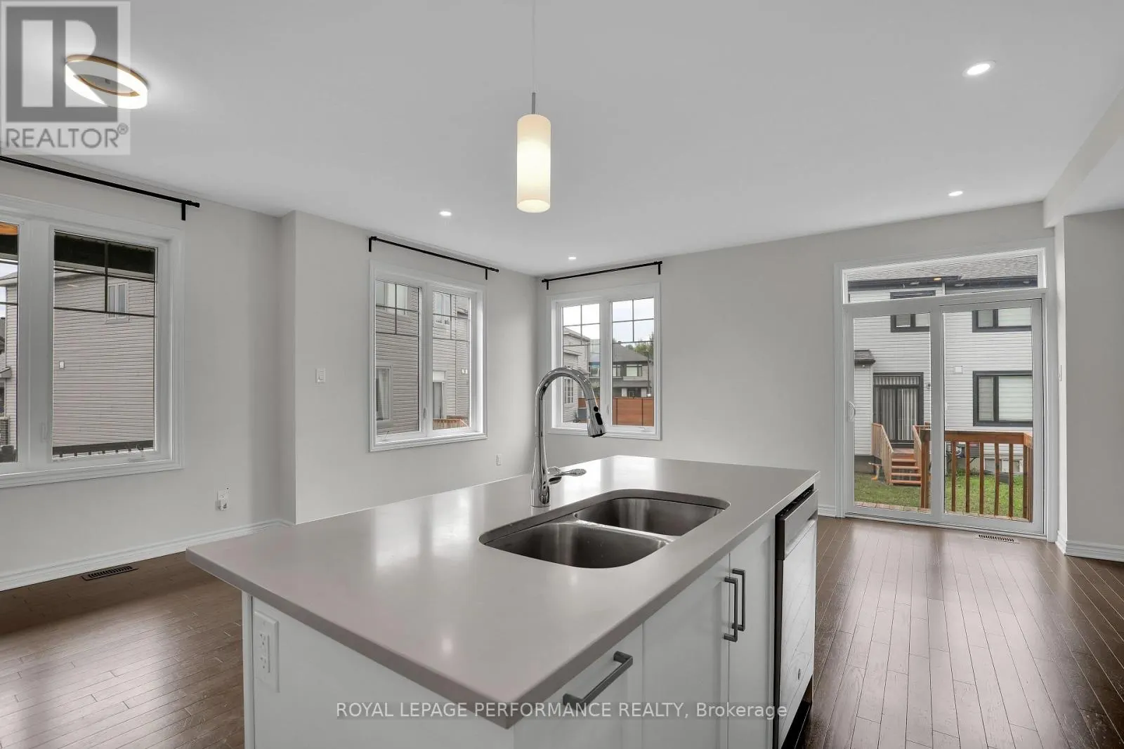 108 WABIKON CRESCENT