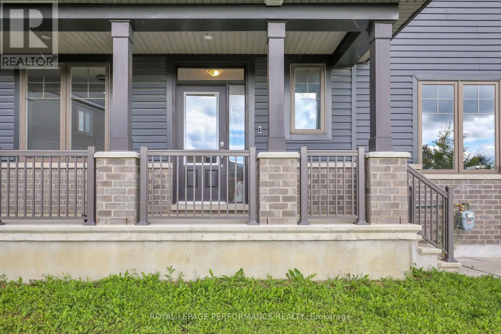 108 WABIKON CRESCENT