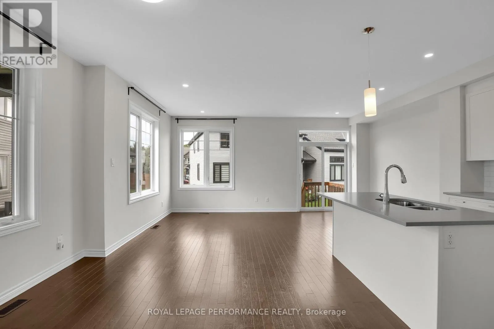 108 WABIKON CRESCENT