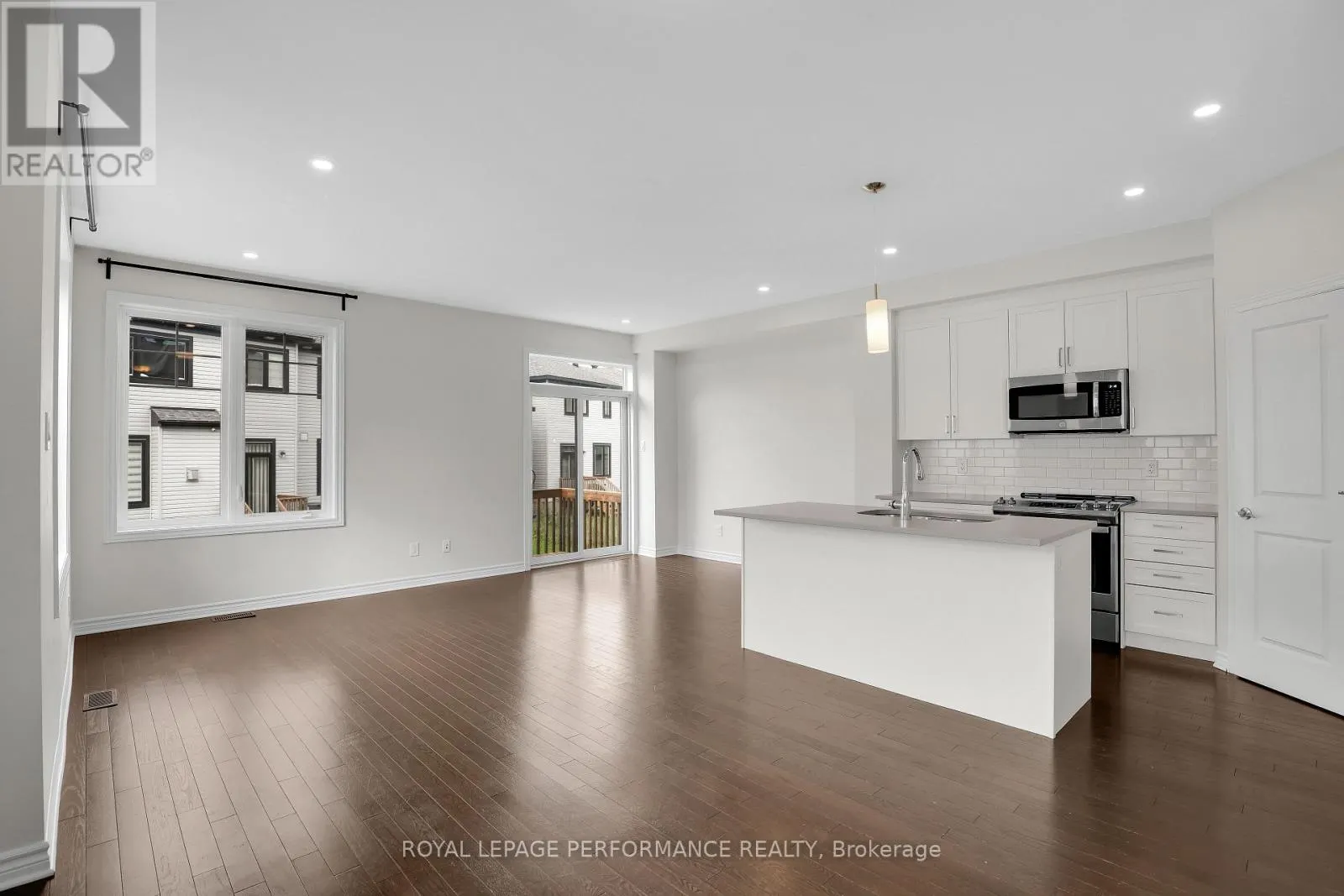 108 WABIKON CRESCENT