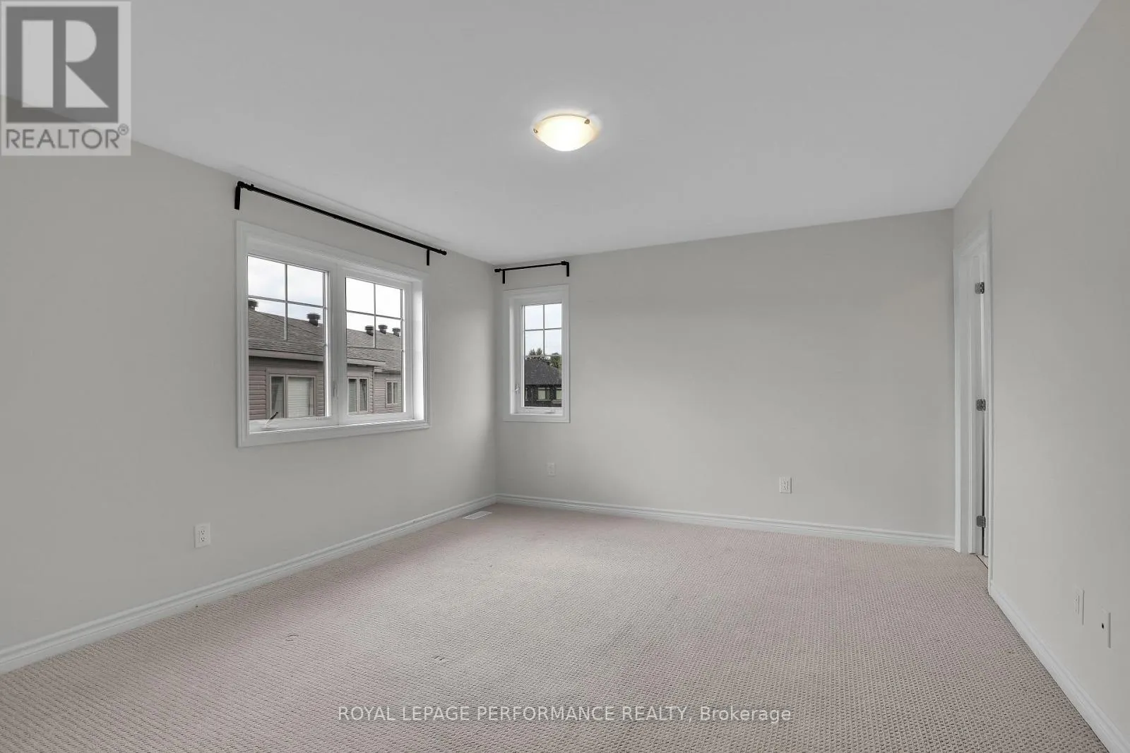 108 WABIKON CRESCENT