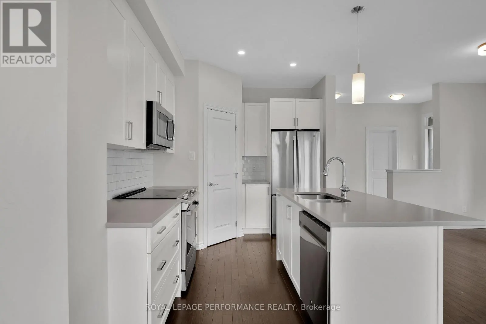 108 WABIKON CRESCENT