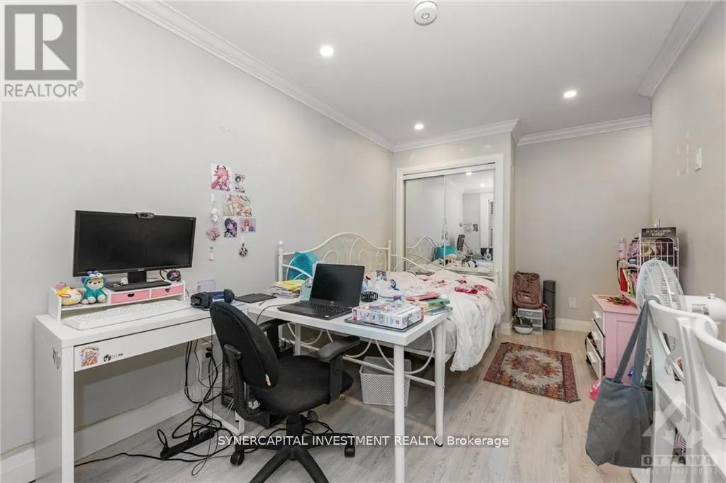 466 MACLAREN STREET