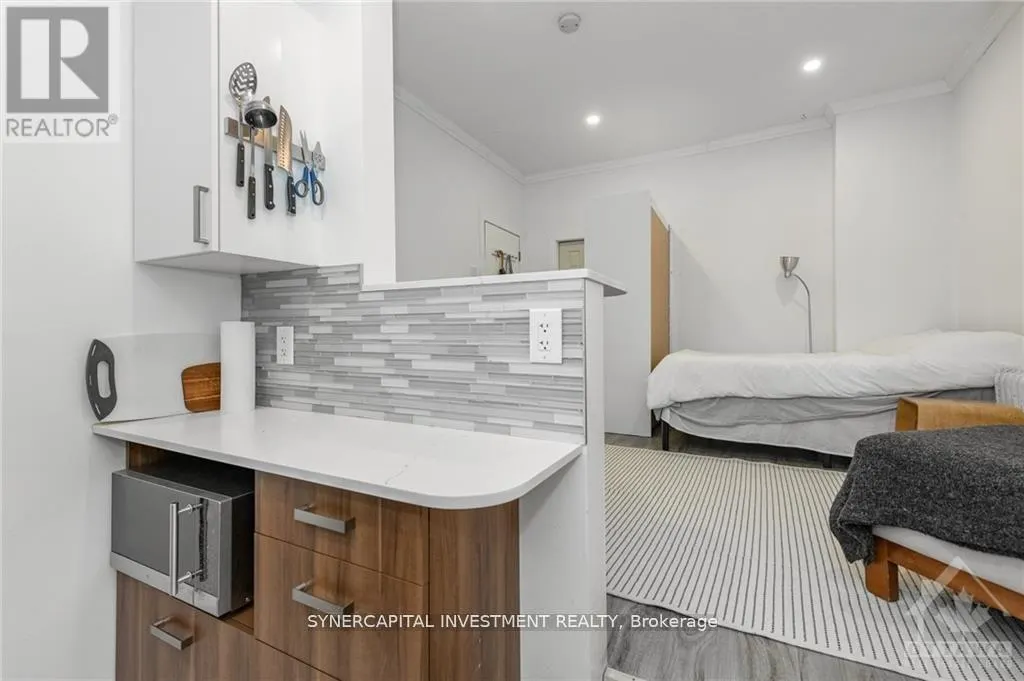 466 MACLAREN STREET