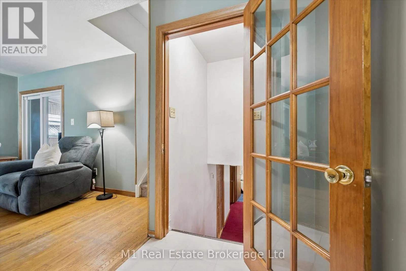 216 PARKSIDE DRIVE E
