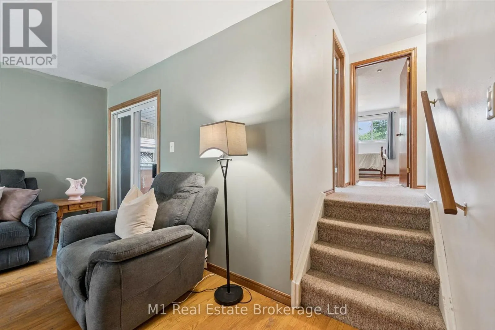 216 PARKSIDE DRIVE E