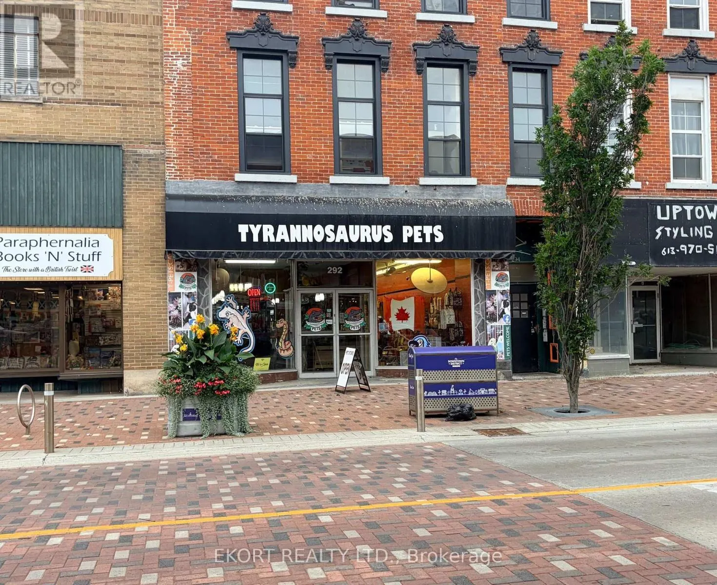 292 FRONT STREET
