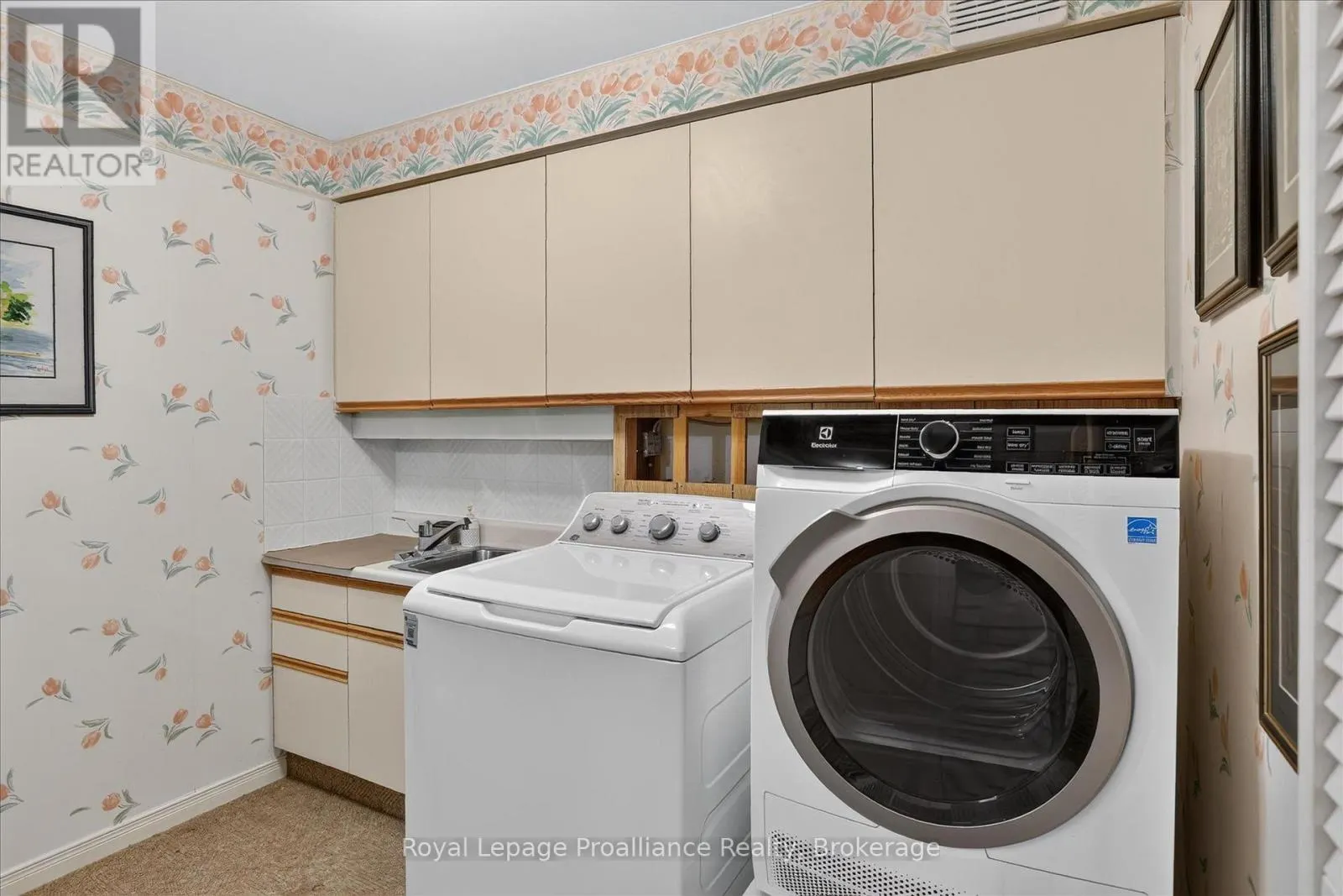 408 - 40 AUBURN STREET #408